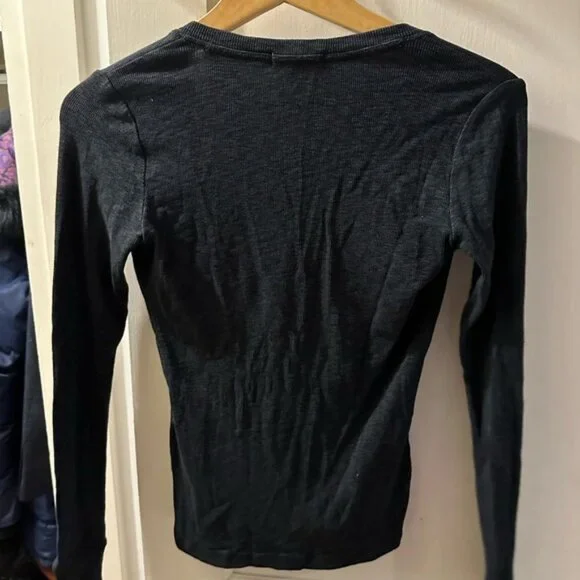 Half Polo Button - Picture 2 of 3